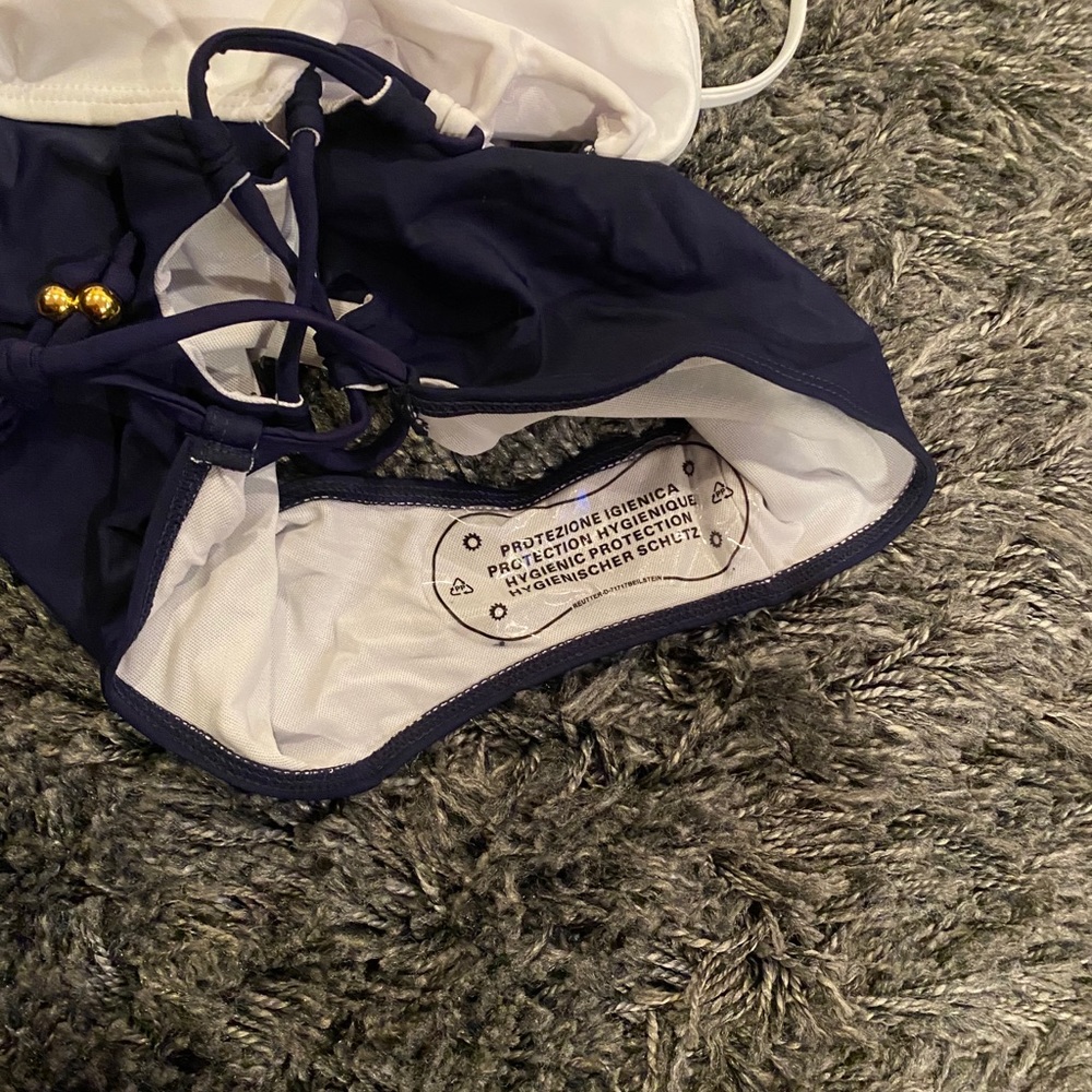 Bathing suit— brand new - Picture 4 of 5